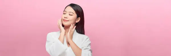 Beautiful Young Asian Woman Clean Fresh Skin Pink Background Panorama — Stock Photo, Image