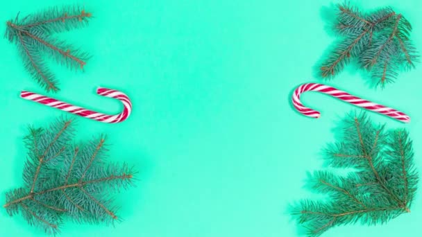 아름다운 크리스마스 인사말 가문비나무 상자들로 이루어진 압축대 청록색 크리스마스 액션을 — 비디오