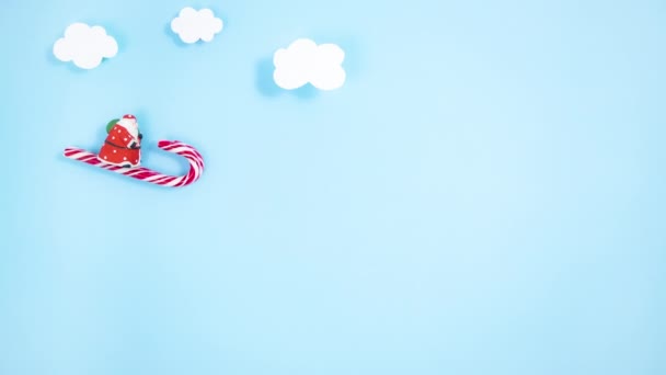 Santa Claus Sleigh Candy Canes Swiftly Rushes Clouds Snowy Slope — Stock Video