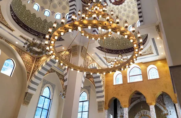 stock image Inside view of Grand Musjid Roof with Hanging huge lantern in Dubai - Uniter Arab Emirates.jpg