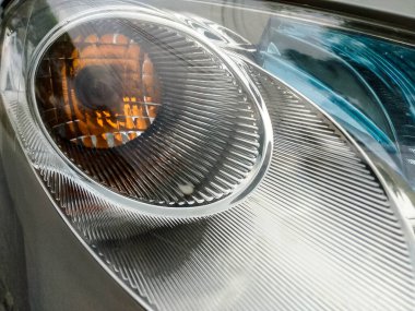 Araba farları kaplama odaklı yakın çekim görüntüsü