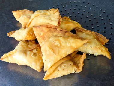 El yapımı Patates Samosa Hint Parkı Baharatlı Mutfağı