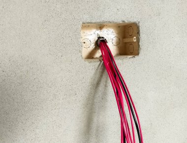 Yeni inşa edilen yere Elektrik Yeraltı Kablo Kurulumu