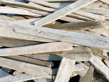 Eski Paslı Ahşap Tabaklar İnşaatı Kapatmak İçin