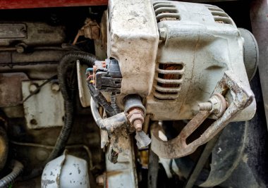 Paslı Eski Motor Tamir