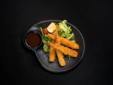 Japon restoranının yemekleri körili bento şehriyesi.