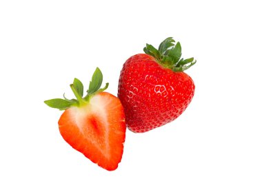 Çilek beyaz fotoğrafta izole edilmiş.