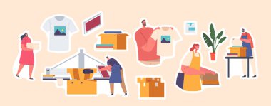 Stickers Silk Screen Printing Workers 'ın Profesyonel Aletleri ile Ağ Şablon Çerçevesi, Squeegee, Mekanik Yazıcı ve Tasarımsal Yamalı Tişörtler. Çizgi film İnsanları Vektör İllüstrasyonu