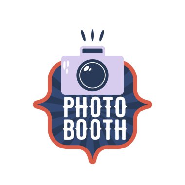 Circus Photo Booth Etiketi ya da Fotoğraf Makinesinin Resimli Etiketi. Canlı ve göz alıcı Fotoğraf Bölgesi Tasarımı Konukların Eğlenceyi Yakalayabildiği Sirk esinlenilmiş Ekran Fotoğrafları, Dekor ve Kostüm Kullanımı
