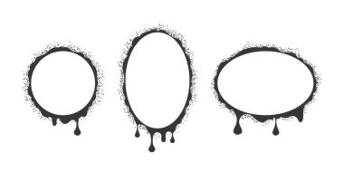Grunge Style siyah boya damlalı üç vektör çerçeve. Metin veya sanatsal unsurlar için uzayla temas gerektiren yaratıcı projeler için idealdir. Beyazdaki Ayrı Vektör Yuvarlak ve Oval Sınırlar