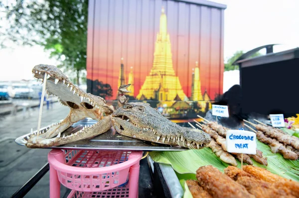 Crocodile Meat Street Seller Shows Two Dried Croc Heads Mouths — 图库照片