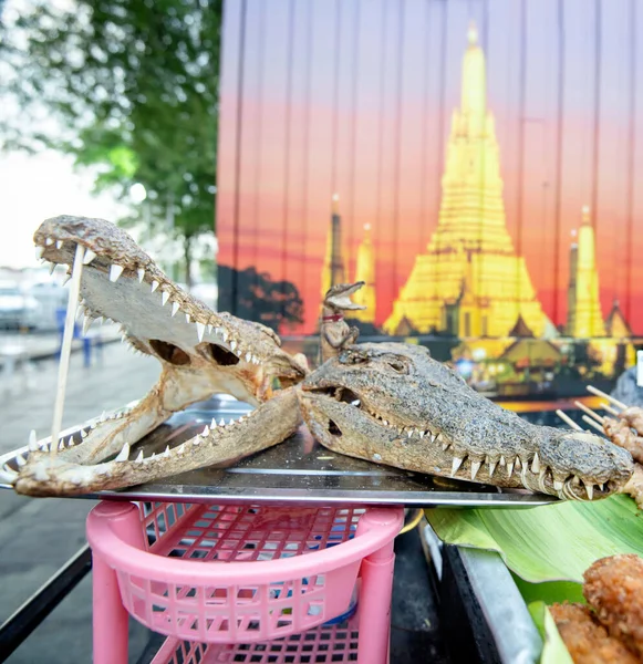 Crocodile Meat Street Seller Shows Two Dried Croc Heads Mouths — Foto Stock