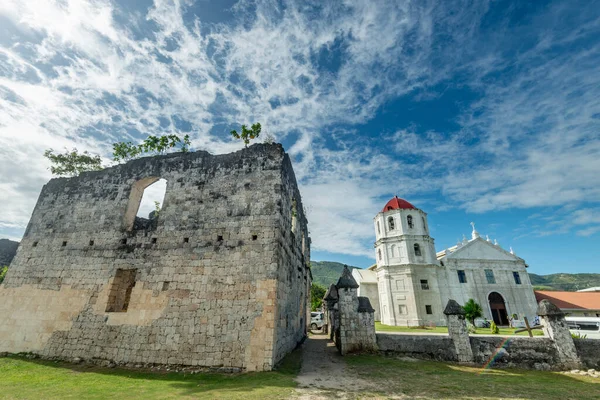 stock image Built in the 1860's from coral stones,to house Spanish troops,but never completed.In a picturesque location,Spanish styled,with many archways,a major tourist spot and top heritage site in Oslob.