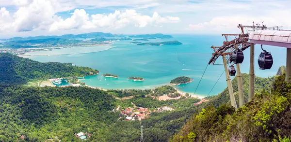 stock image Also known as Langkawi Sky Cab,a gondola lift and major tourist attraction,the highest cable car in Malaysia, and location of the amazing Langkawi Sky Bridge,further up.