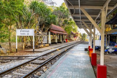 Dropping off point for tourists,next to the infamous railway crossing,over a long wooden trestle bridge,built using forced labour of POW's by the Japanese army during WW2.