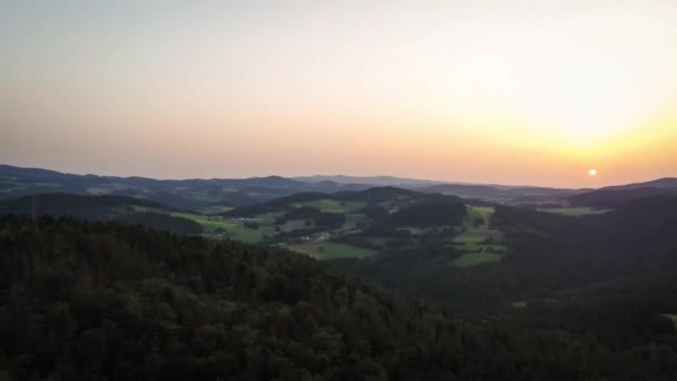 Aufnahme Einer Drohne Von Einem Sonnenuntergang Sommer Bayerischen Wald Bei — Stockvideo