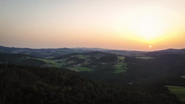 Felvétel Egy Nyári Naplemente Drónjáról Bajor Erdőben Grafenau Közelében Magas — Stock videók