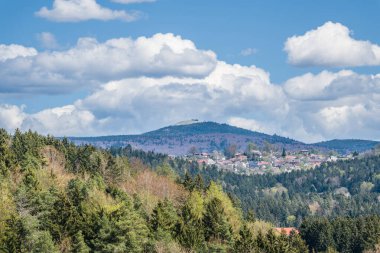 Almanya 'nın Bavyera Ormanı' ndaki Lusen Dağı manzarası
