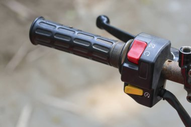 Yeni Handbar Anahtarları Elde Düğme sistemini, başlatma düğmesini ve motorun boynuzunu değiştir.