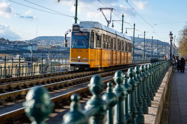 Tiflis, Georgia 'daki tren istasyonunda.