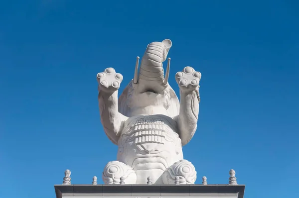 Uma Grande Estátua Elefante Branco Centro Comercial Área Hollywood Los — Fotografia de Stock
