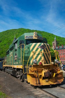 18 Mayıs 2019. Jim Thorpe, Pennsylvania 'dan. Jim Thorpe Pennsylvania 'da tren raylarında tarihi bir dizel lokomotif.. 