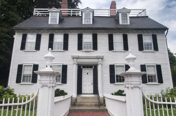 Salem Massachusetts 'teki tarihi Ropes konağı ve müzesinin dış cephesi.. 