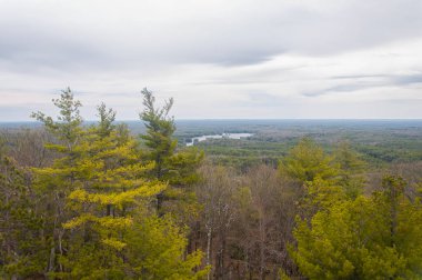 Nottingham New Hampshire 'daki Pawtuckaway Gölü' nün hava manzarası..