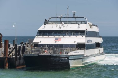 Oak Bluffs, Massachusetts 'te. 26 Mayıs 2022. Martha 's Vineyard' daki Oak Bluffs Massachusetts 'te yüksek hızlı feribot..