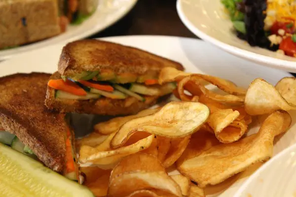 Ticari kullanım için restoranın yüksek kaliteli yemek görüntüsü 