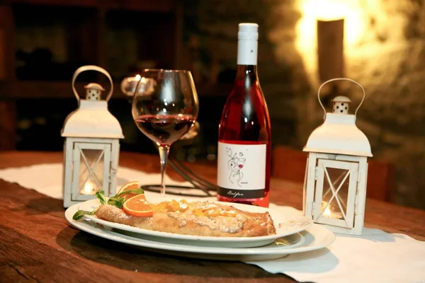 Ticari kullanım için restoranın yüksek kaliteli yemek görüntüsü 