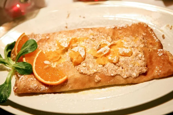 Ticari kullanım için restoranın yüksek kaliteli yemek görüntüsü 