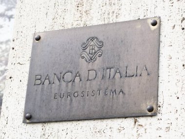 Roma, İtalya - 17 Mayıs 2022: Roma, İtalya 'da Via Nazionale' de Rönesans döneminden kalma bir saray ve ülkenin merkez bankası Banca d 'Italia' nın mevcut genel merkezi.