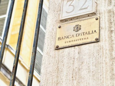 Roma, İtalya - 17 Mayıs 2022: Roma, İtalya 'da Via Nazionale' de Rönesans döneminden kalma bir saray ve ülkenin merkez bankası Banca d 'Italia' nın mevcut genel merkezi.
