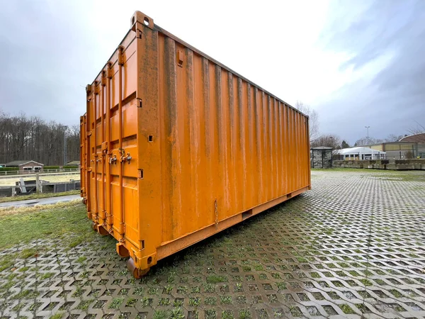 Afvalcontainer Bouwcontainer Voor Volumineus Huishoudelijk Afval Geladen Container — Stockfoto