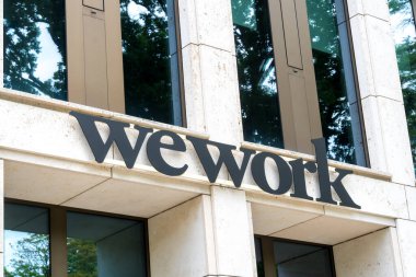 Frankfurt am Main, Almanya - 27 Haziran 2020: Dünya çapında bir çalışma alanı ağı