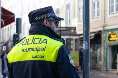Lizbon, Portekiz - 11 Aralık 2024: Lizbon Belediye Polisi