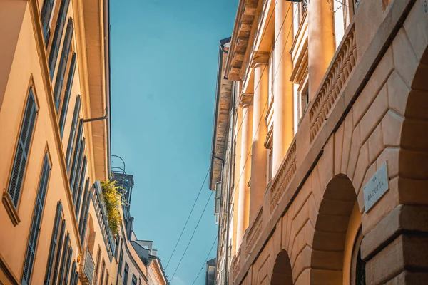 stock image Main Street with Antique Traditional Buildings in the Downtown of Milan ,Italy.Traffic in the Fashion Capital of Italy