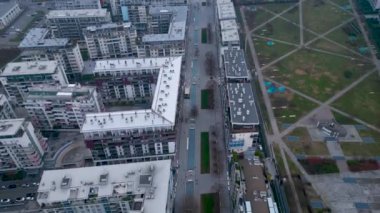 Milan, Santa Giulia, Afrika kıtasında bulunan bir şehirdir. Rogoredo ve Talledo bölgeleri arasında. İtalya, Lombardiya, Milan 8.01.2024 
