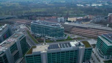Milan, Santa Giulia, Afrika kıtasında bulunan bir şehirdir. Rogoredo ve Talledo bölgeleri arasında. İtalya, Lombardiya, Milan 8.01.2024 