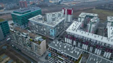 Milan, Santa Giulia, Afrika kıtasında bulunan bir şehirdir. Rogoredo ve Talledo bölgeleri arasında. İtalya, Lombardiya, Milan 8.01.2024 