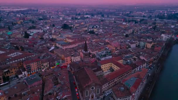 Günbatımında Verona Nın Romantik Şehrinin Insansız Hava Aracı Görüntüsü Veneto — Stok video