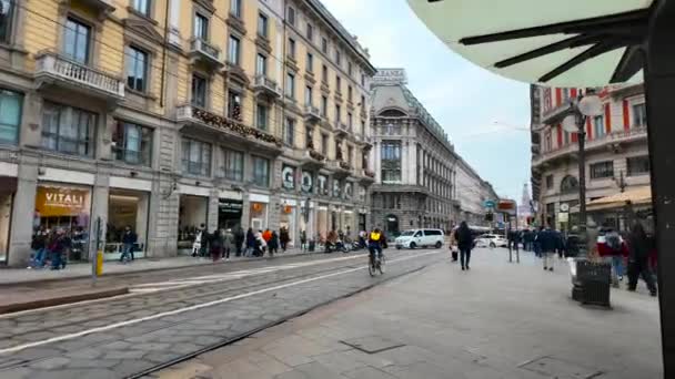 Прогулянка Центрі Мілана Під Час Різдвяних Свят Італія Ломбардія 2023 — стокове відео