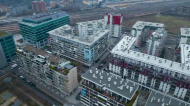 Santa Giulia, İtalya 'nın Milano kentinde Rogoredo ve Talledo bölgeleri arasında yer alan bir yerleşim yeridir. İtalya, Lombardiya, Milan 8.01.2024. Yüksek kalite 4k görüntü