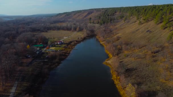 Volga Nehri Nin Rus Ormanı Nın Ilık Işıldayan Dağların Sonbaharı — Stok video