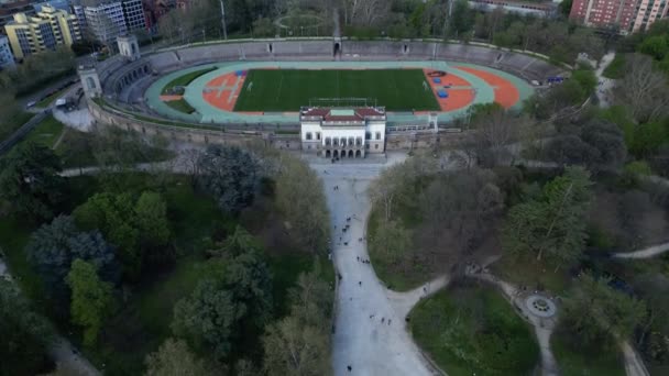Miasto Stadion Boiskiem Bieżni Arena Civica Dron Widok Wiosennych Drzew — Wideo stockowe