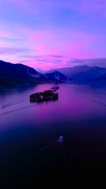 마조레 스트레사 벨라의 전망에 아름다운 보로메오 Isola Bella와 Isola Dei — 비디오