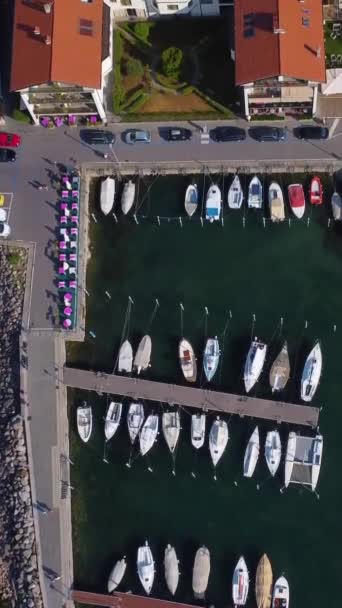Yachts Bateaux Sur Jetée Lac Iseo Italie Vue Depuis Drone — Video