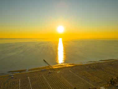 Şafağı İHA ile görmek. Rimini, İtalya. Yüksek kalite fotoğraf
