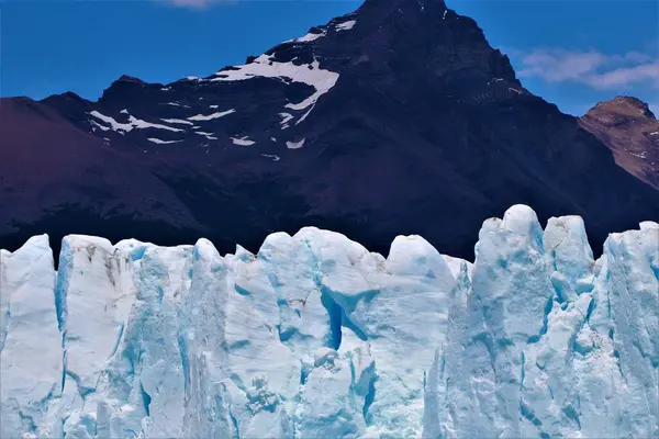 Şili dağlarındaki buzullar